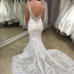 Allure Wedding dress